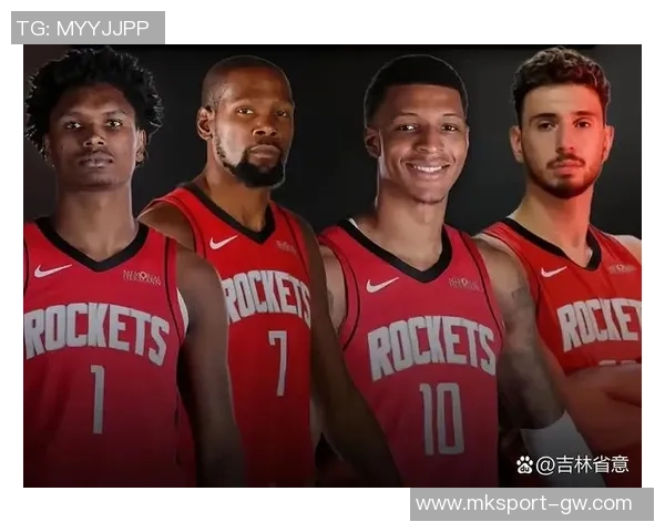 火箭队训练气氛愉快亚当斯谢泼德申京笑容满面展现团队精神